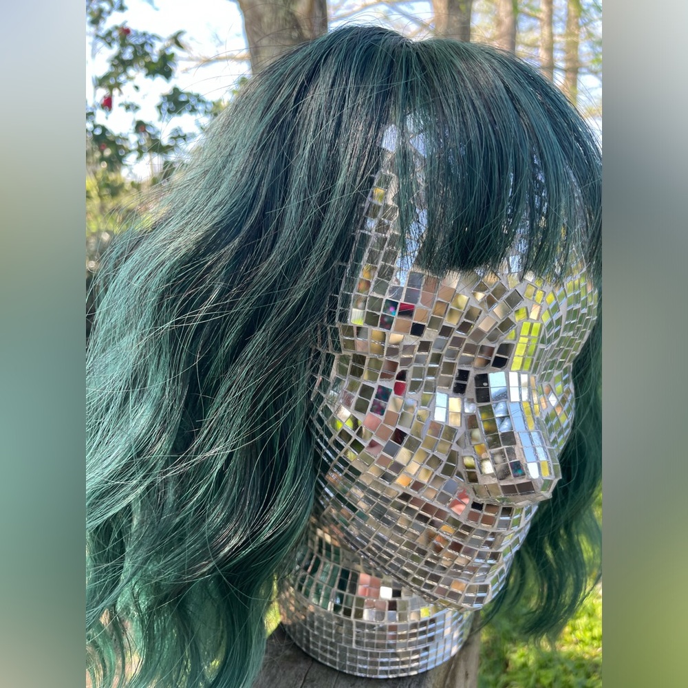 HAIPIS Short Dark Mixed Green Curly Bob Synthetic Wig With Bangs☘️🌈🧑🎤 - Picture 6 of 8